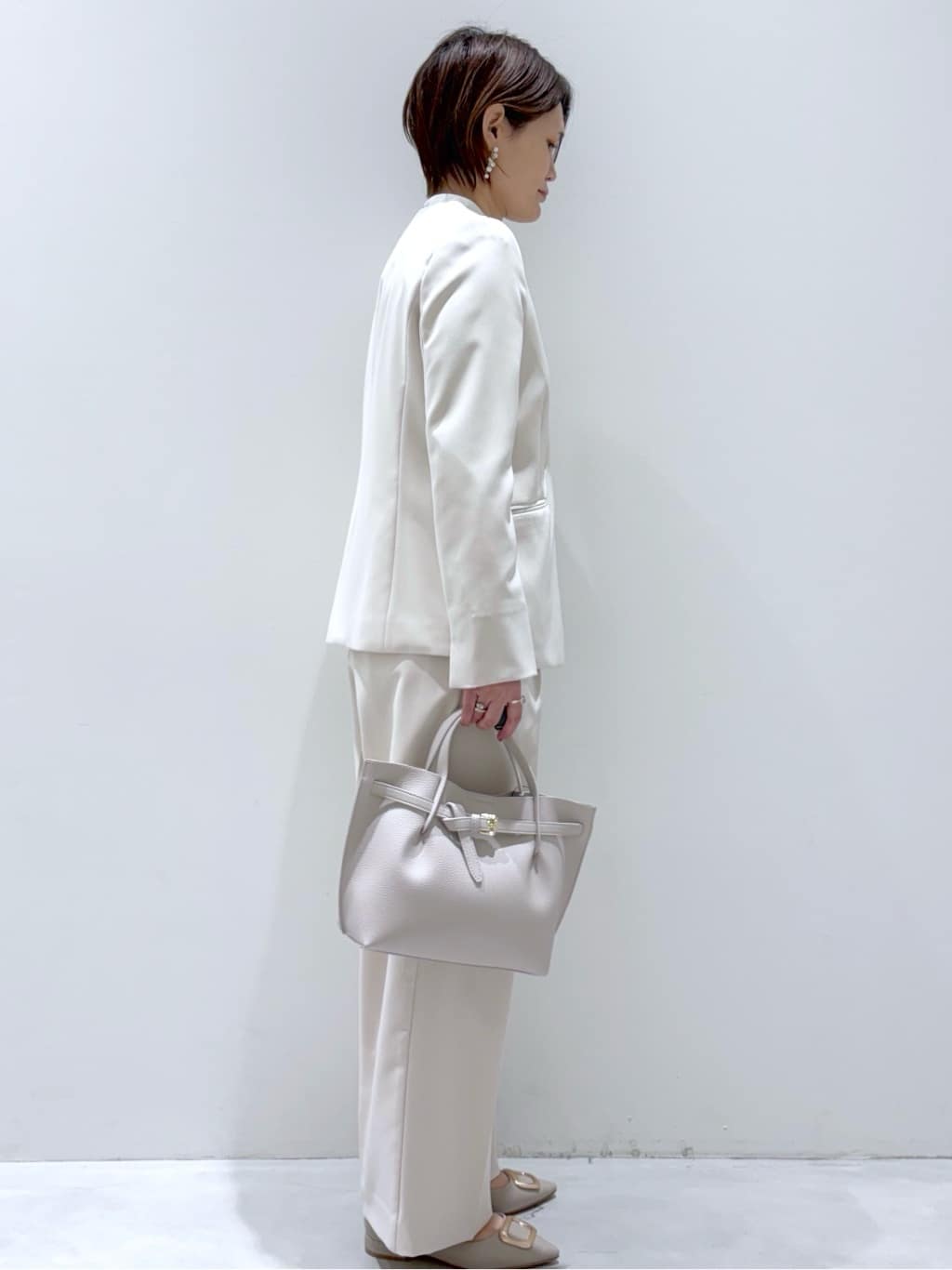 こじさんの「OPAQUE.CLIP｜《通勤／セットアップ対応》 Vネックジャケット／ダブルクロス【洗濯機OK】」を使ったコーディネート