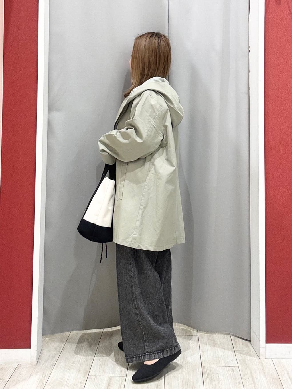 shioさんの「SHOO･LA･RUE｜配色キャンバストートバッグ」を使ったコーディネート