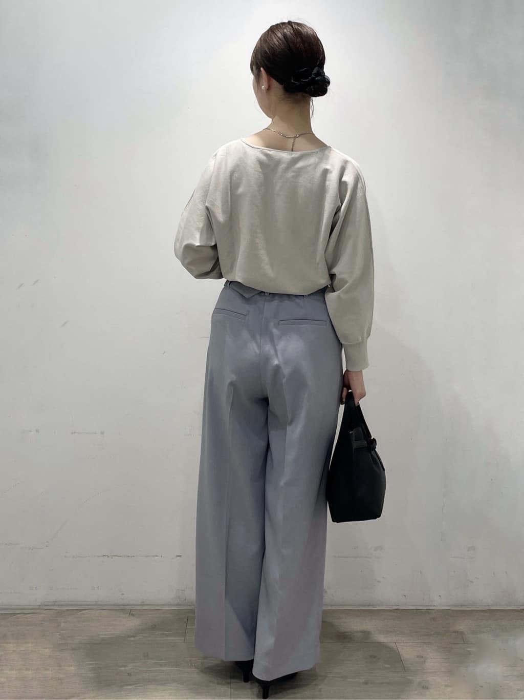 tomokoさんの「OPAQUE.CLIP｜フロントパーツ付きドルマンスリーブニット【洗濯機OK／抗ピル】《7col》」を使ったコーディネート