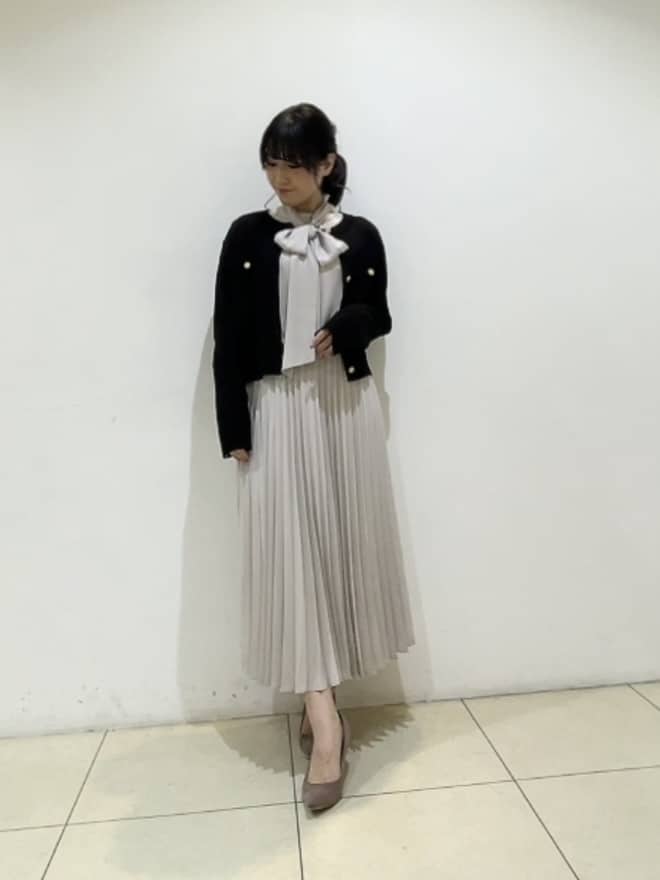 watanabeさんの「UNTITLED｜◆【フォーマル/洗える】ボウタイ プリーツワンピース」を使ったコーディネート