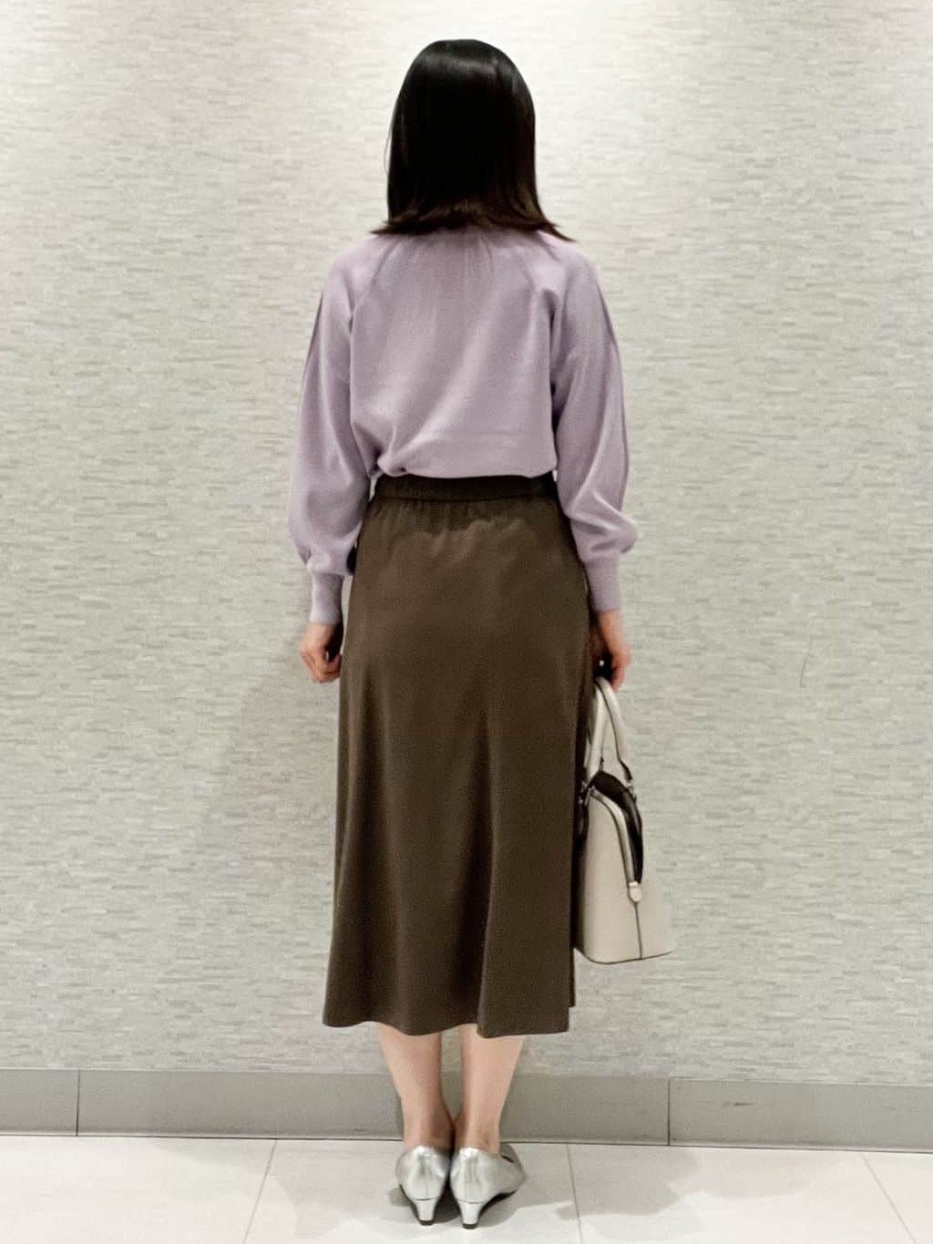 marikoさんの「Reflect｜【ゆったり着られる◎】ラグランスリーブニット」を使ったコーディネート