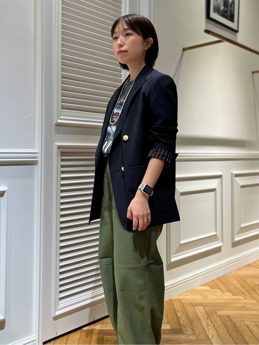 つじ まこさんの「DRESSTERIOR｜コンフォート ダブルブレザー」を使ったコーディネート