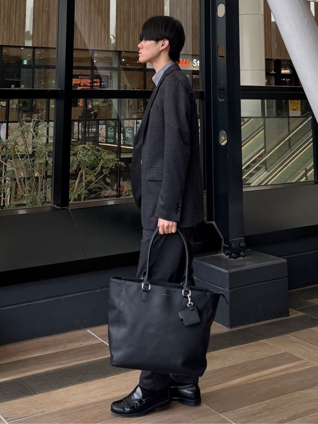 うらしーさんの「THE SHOP TK｜【動きやすい、快適ビジネスジャケット】TRジャージ ジャケット　セットアップ可/洗濯機OK/ストレッ」を使ったコーディネート