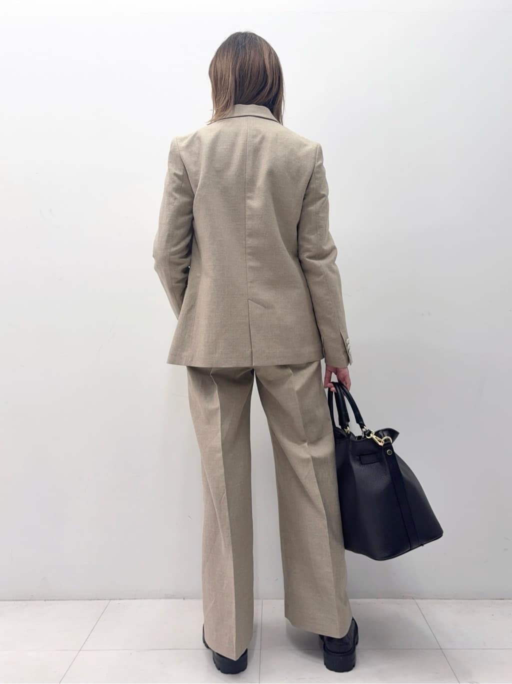 Nishijimaさんの「DRESSTERIOR｜◆【ウォッシャブル】コットンフルニードルニット」を使ったコーディネート