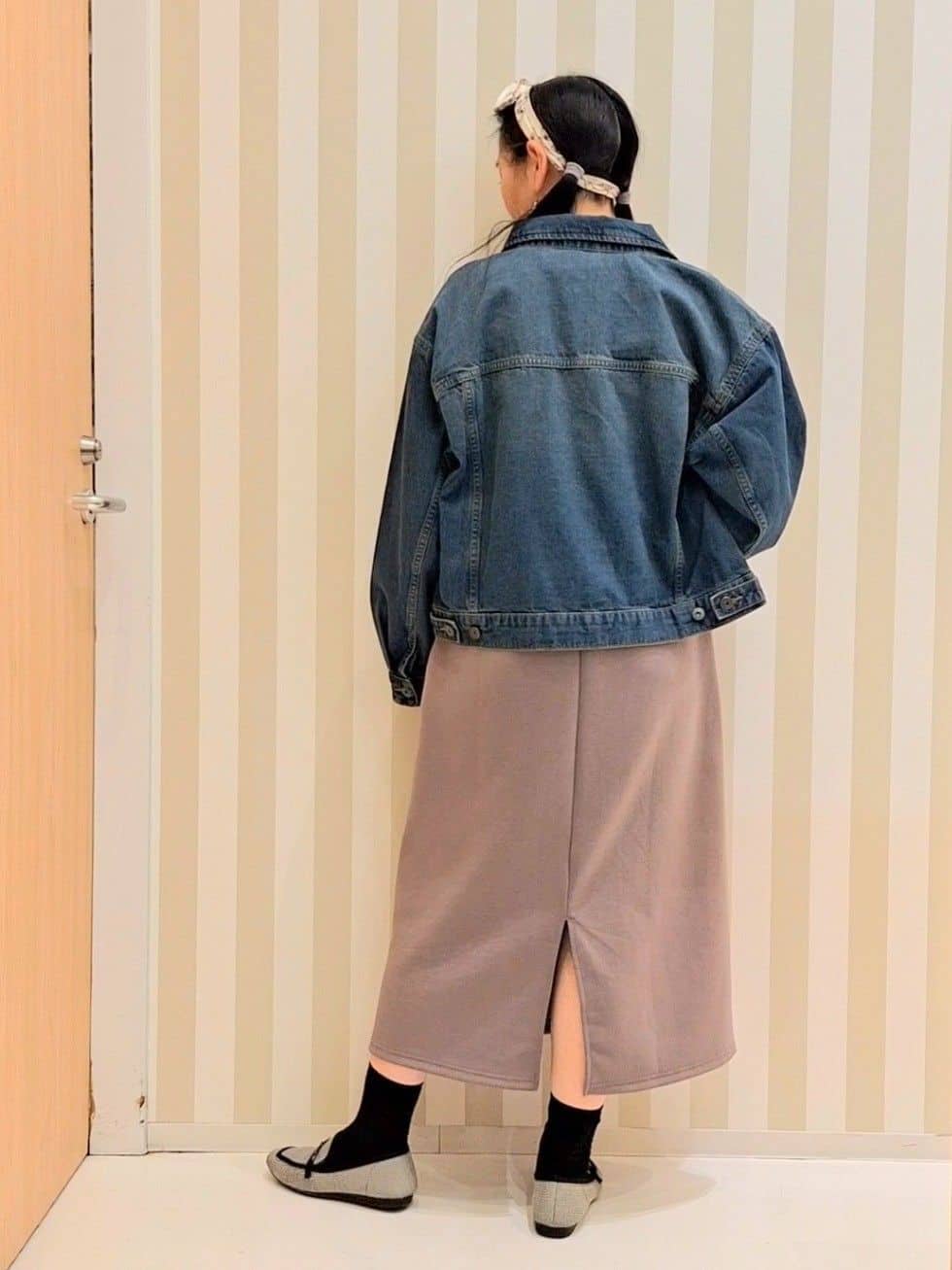 Saoさんの「SHOO･LA･RUE｜【SHOO・LA・RUE DENIM】羽織るだけでこなれる　オーバーサイズデニムジャケット」を使ったコーディネート