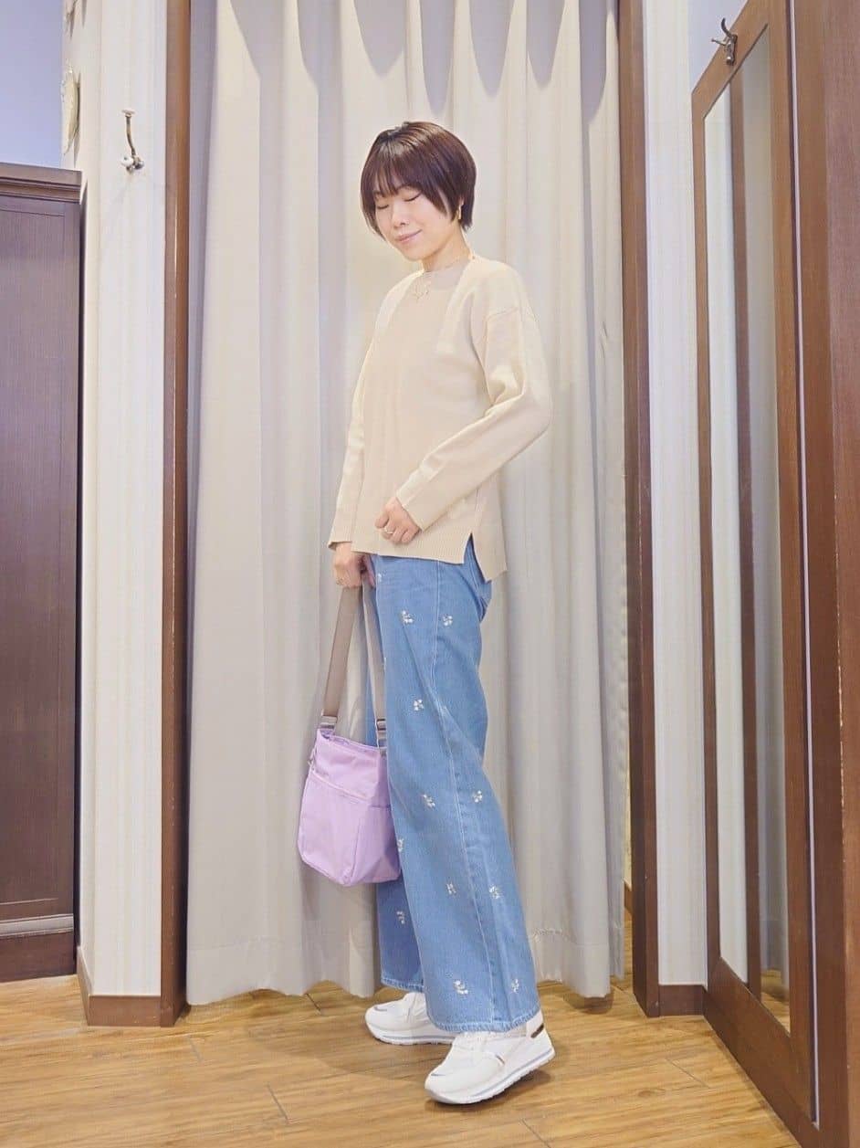 ERIKOさんの「SHOO･LA･RUE｜【S-LL/撥水】通勤やお出かけにも活躍 ミドルトレンチコート」を使ったコーディネート
