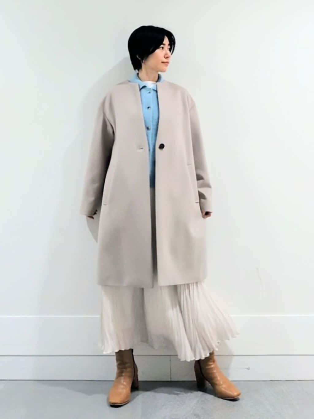 ミズタさんの「UNTITLED｜【ふわふわニット/オンオフ使える】フォックスカシミヤ衿付きカーディガン」を使ったコーディネート