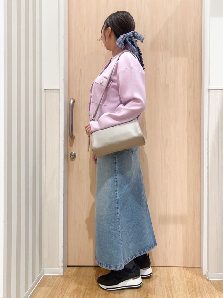 natsumiさんの「SHOO･LA･RUE｜【洗濯機可/S-LL】1枚でも羽織りでも 華やか上品カーデ」を使ったコーディネート