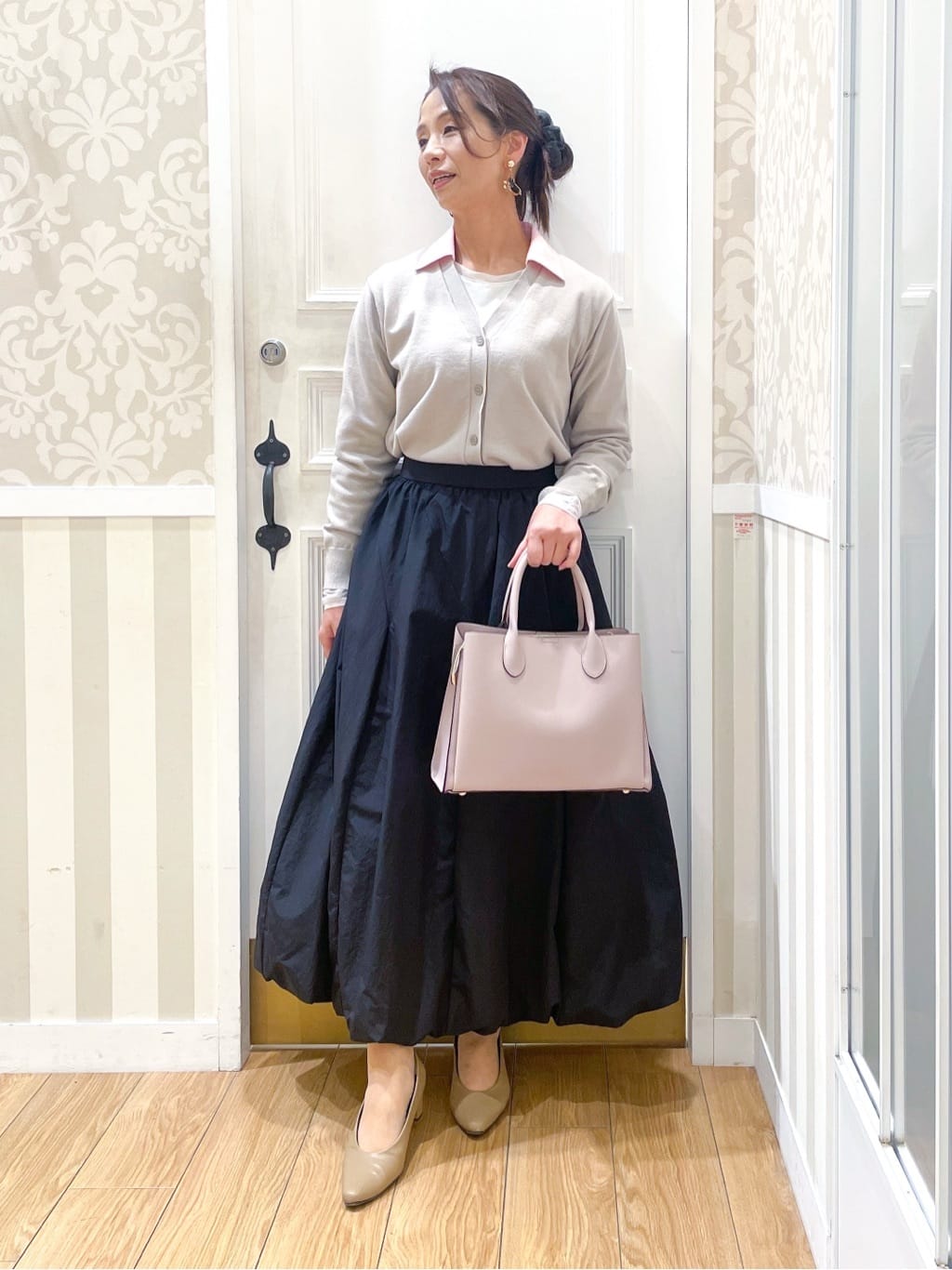 Naoさんの「grove｜【撥水／シルエット2WAY】軽やかミドルトレンチコート」を使ったコーディネート