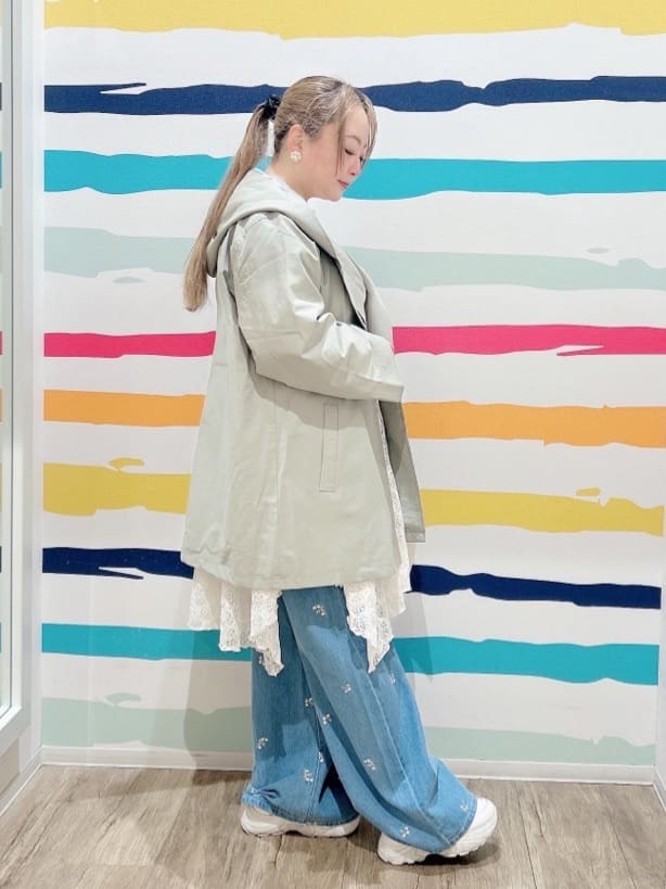 Peeさんの「SHOO･LA･RUE｜【前後2WAYネック】レイヤードスタイルにおすすめ レースキャミチュニック」を使ったコーディネート