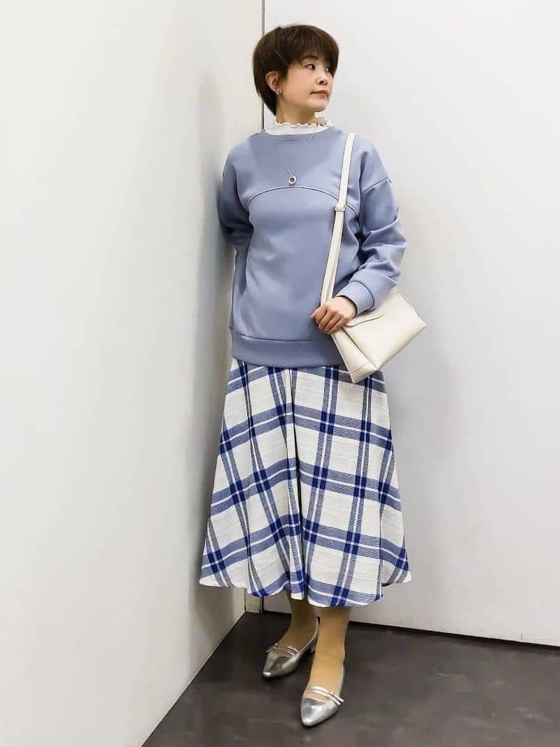 やまちゃんさんの「grove｜シルクライクリブタートルネック」を使ったコーディネート