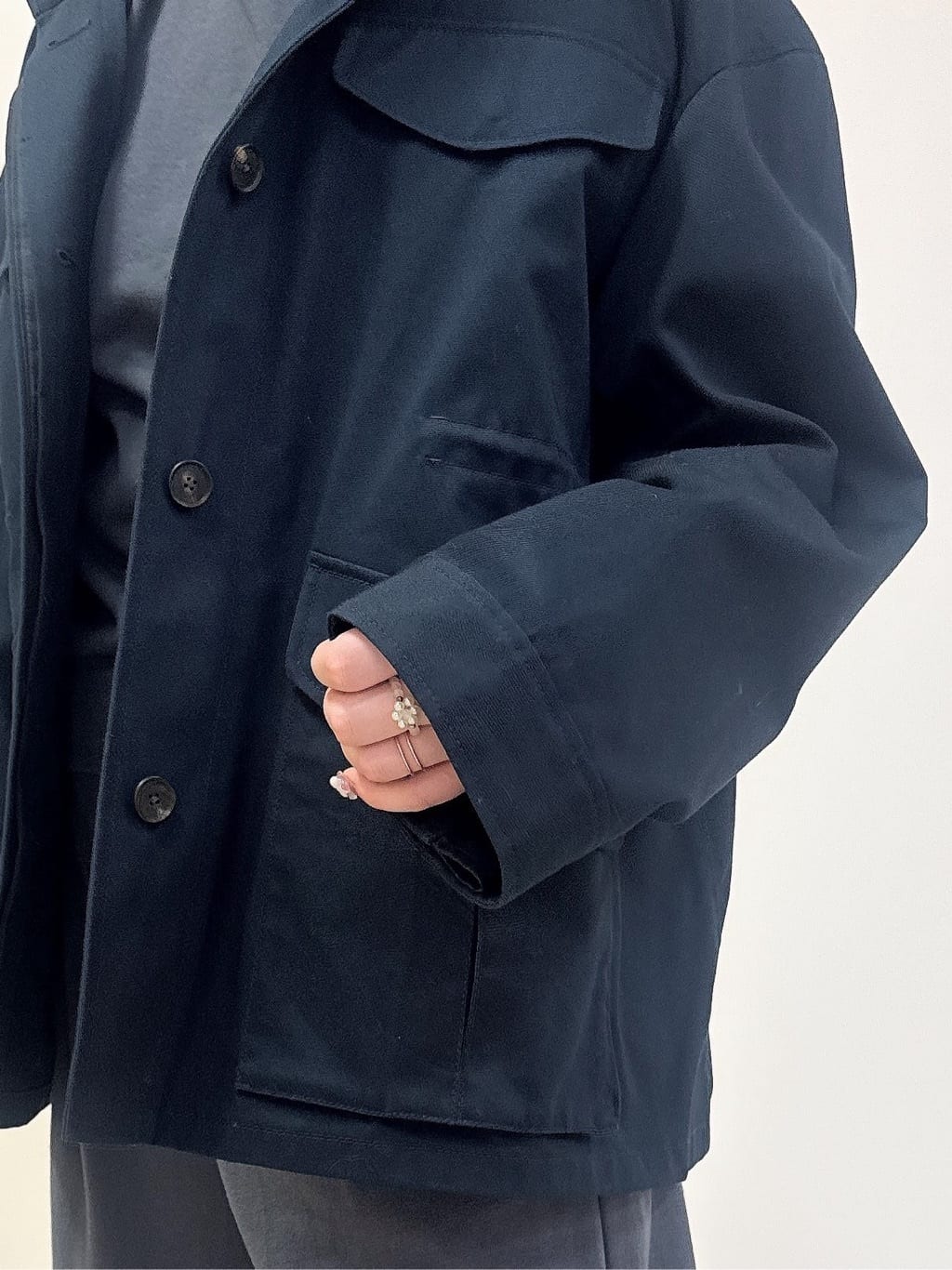 なかもとあきさんの「DRESSTERIOR｜【ウォッシャブル】コンパクトコットンミリタリーブルゾン」を使ったコーディネート