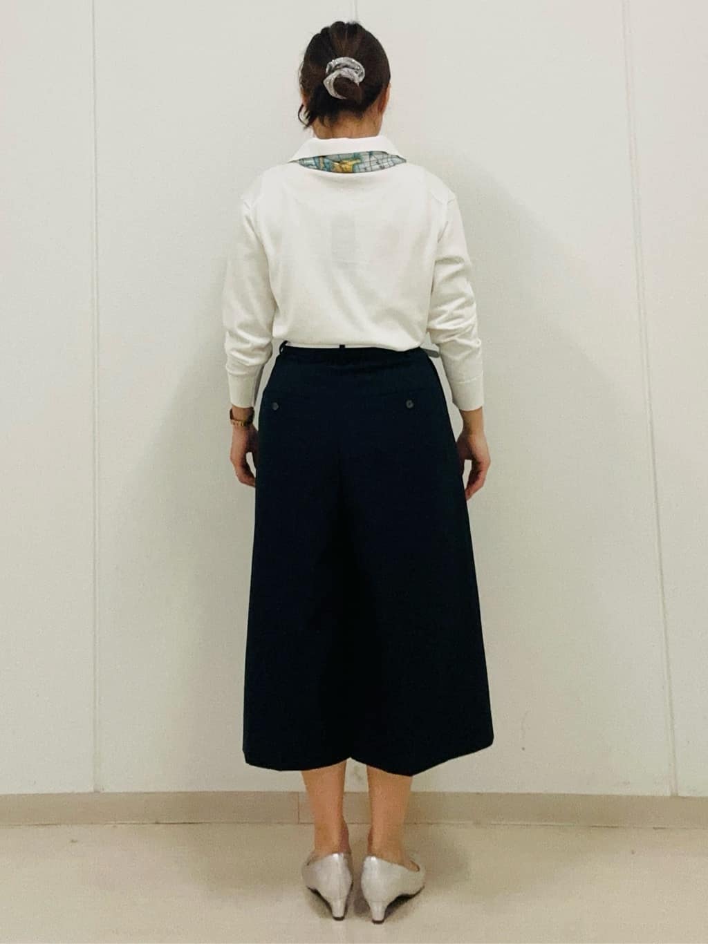 haseさんの「Reflect｜スキッパーネックニットプルオーバー」を使ったコーディネート