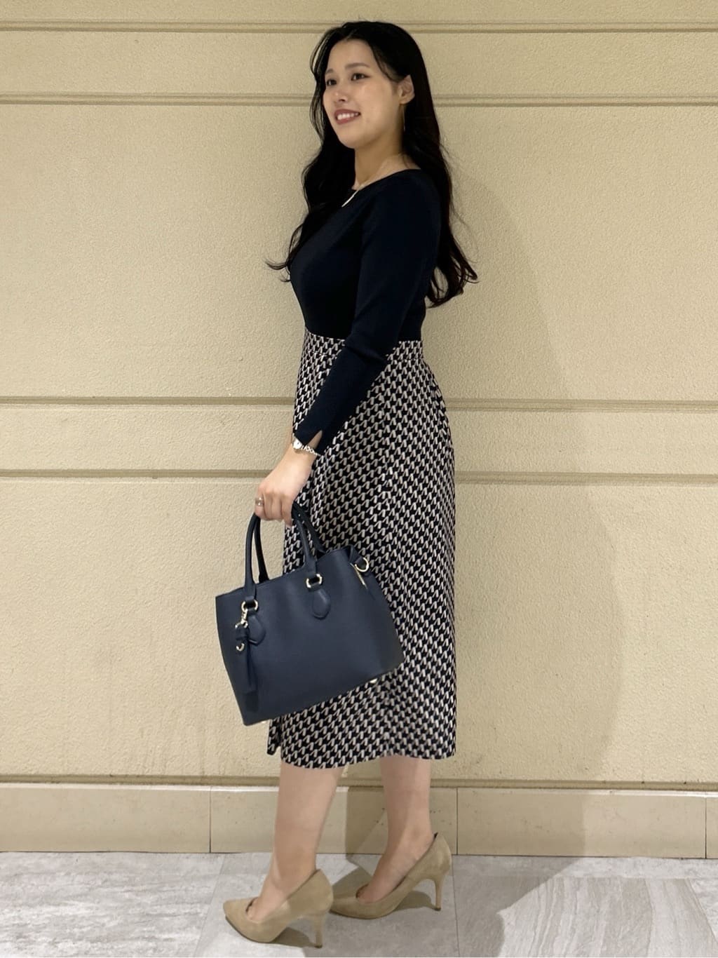 Momokaさんの「COUP DE CHANCE｜【手洗い可】異素材ドッキングワンピース」を使ったコーディネート