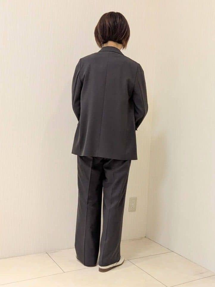 u-macoさんの「UNTITLED｜【新色追加/セットアップ可】エアリー ダブルブレストジャケット」を使ったコーディネート