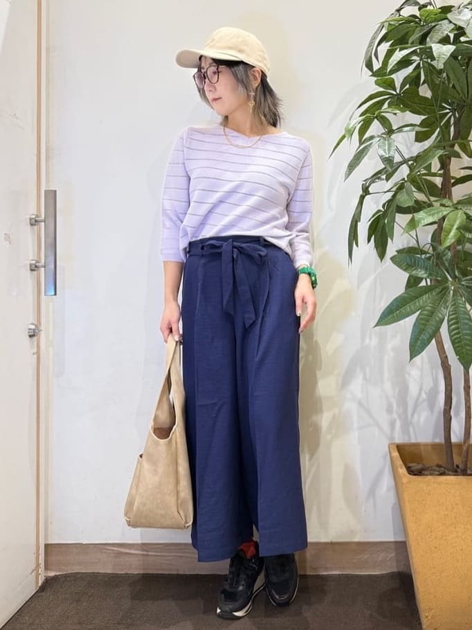 misakiさんの「SHOO･LA･RUE｜【高レビュー/洗濯機可/S-LL】さらっと着られる 8分袖Ⅴネックニット」を使ったコーディネート