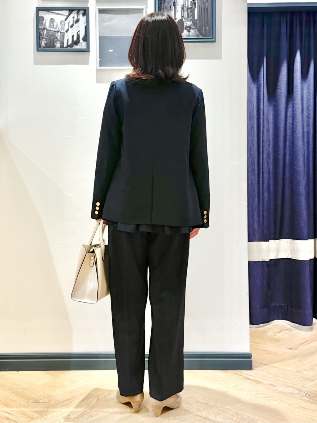 Lilyさんの「grove｜【マシンウォッシュ/防シワ】袖ドッキングペプラムブラウス【着回しカセット】」を使ったコーディネート