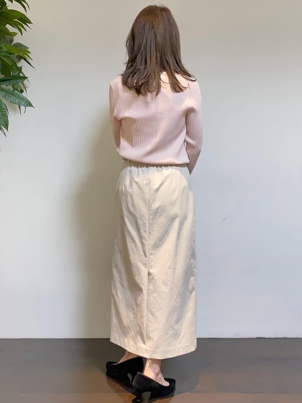 tomoさんの「UNTITLED｜◆【アンサンブル可/洗える】クルーネックニットカーディガン」を使ったコーディネート