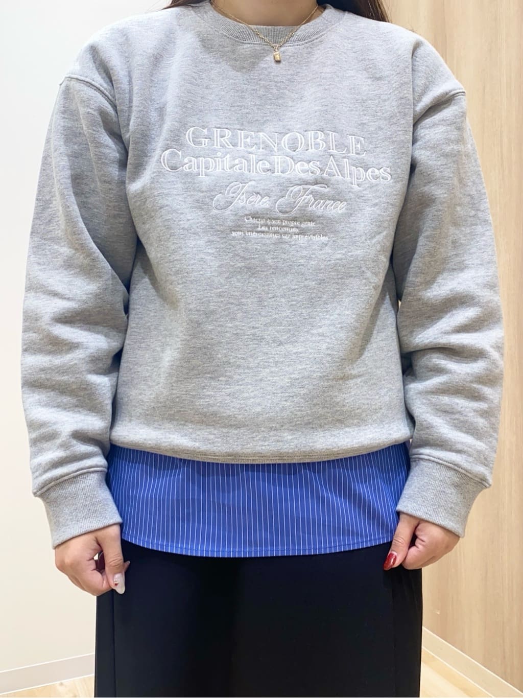 HANAさんの「grove｜プレッピーロゴ裏起毛スウェット」を使ったコーディネート