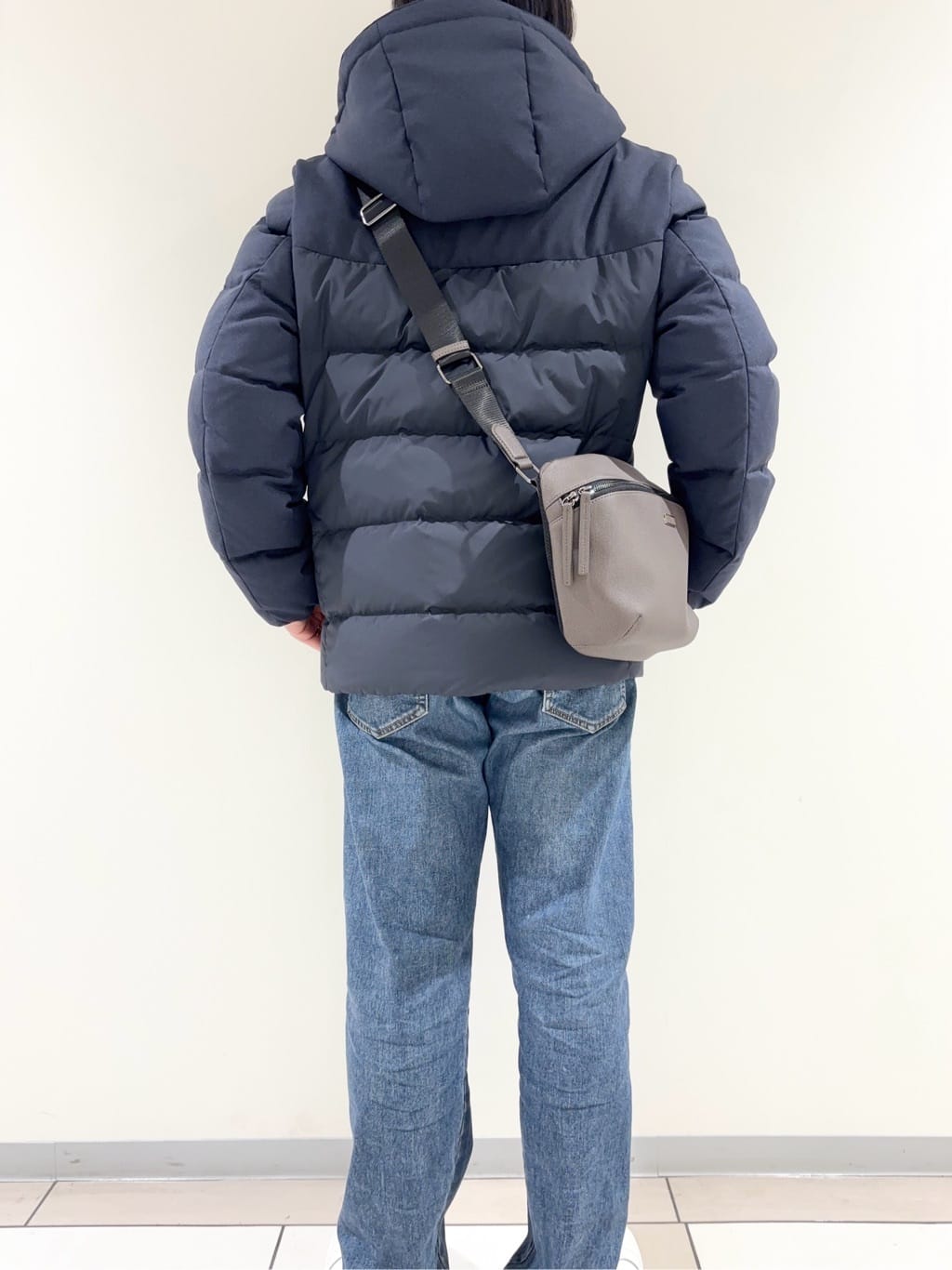 及川さんの「TAKEO KIKUCHI｜カラーコンビ ダウンブルゾン」を使ったコーディネート