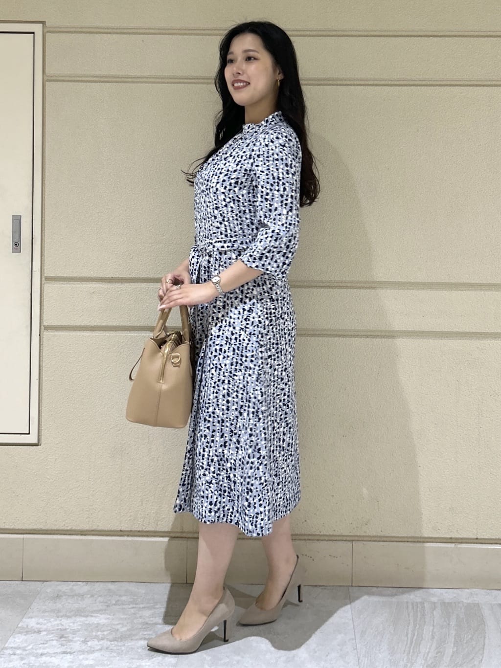Momokaさんの「COUP DE CHANCE｜【手洗い可／日本製】エレガントワンピース」を使ったコーディネート
