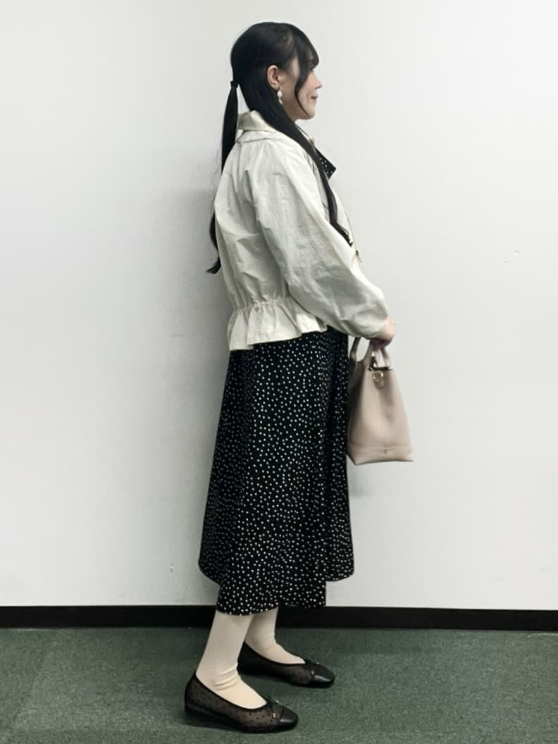 Hitomiさんの「index｜スタンドカラーペプラムブルゾン【洗濯機OK】」を使ったコーディネート