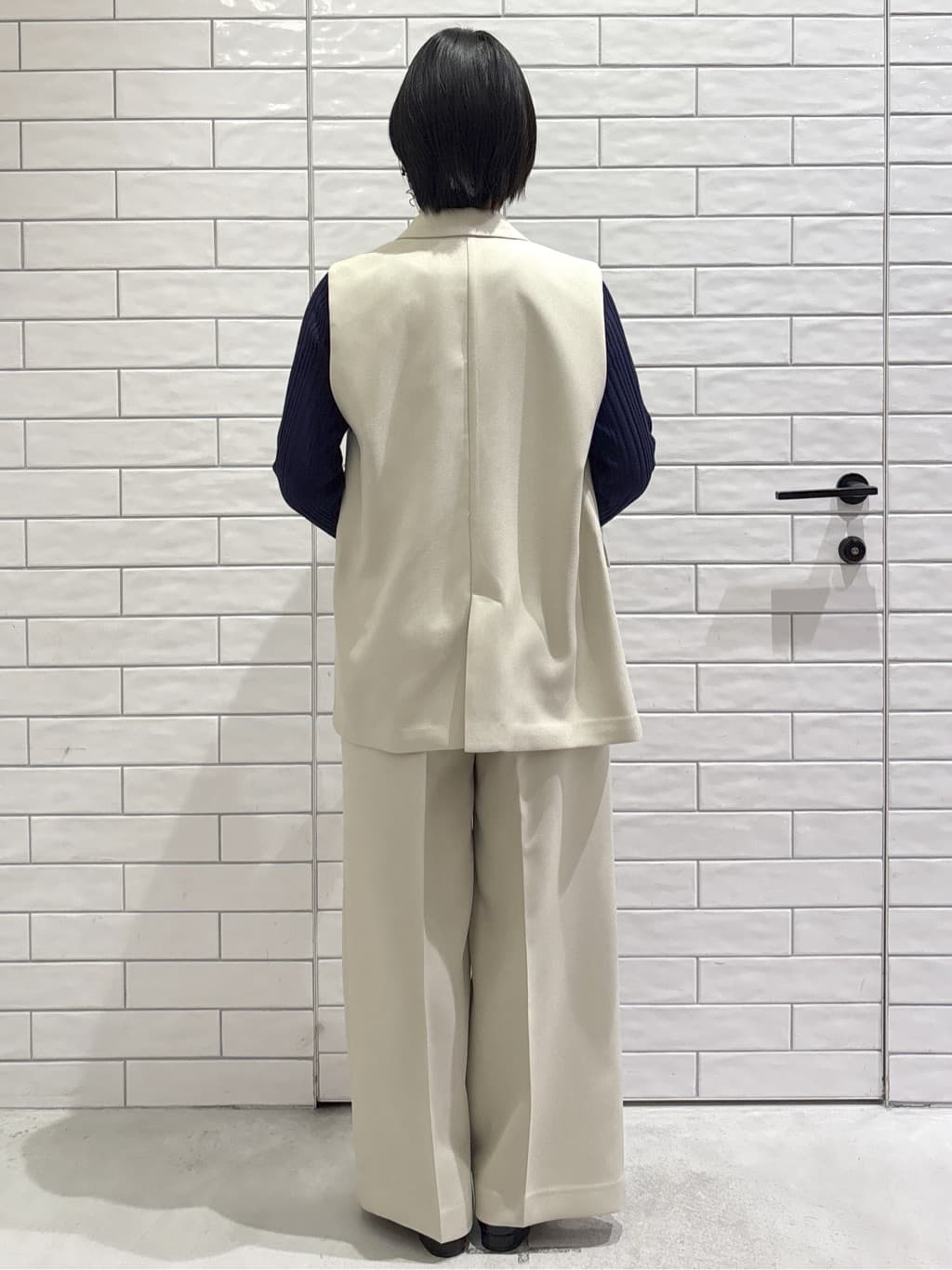 ayumiさんの「OPAQUE.CLIP｜金ボタンダブルブレストテーラードジレ／セットアップ対応【洗える】《S～LL》」を使ったコーディネート