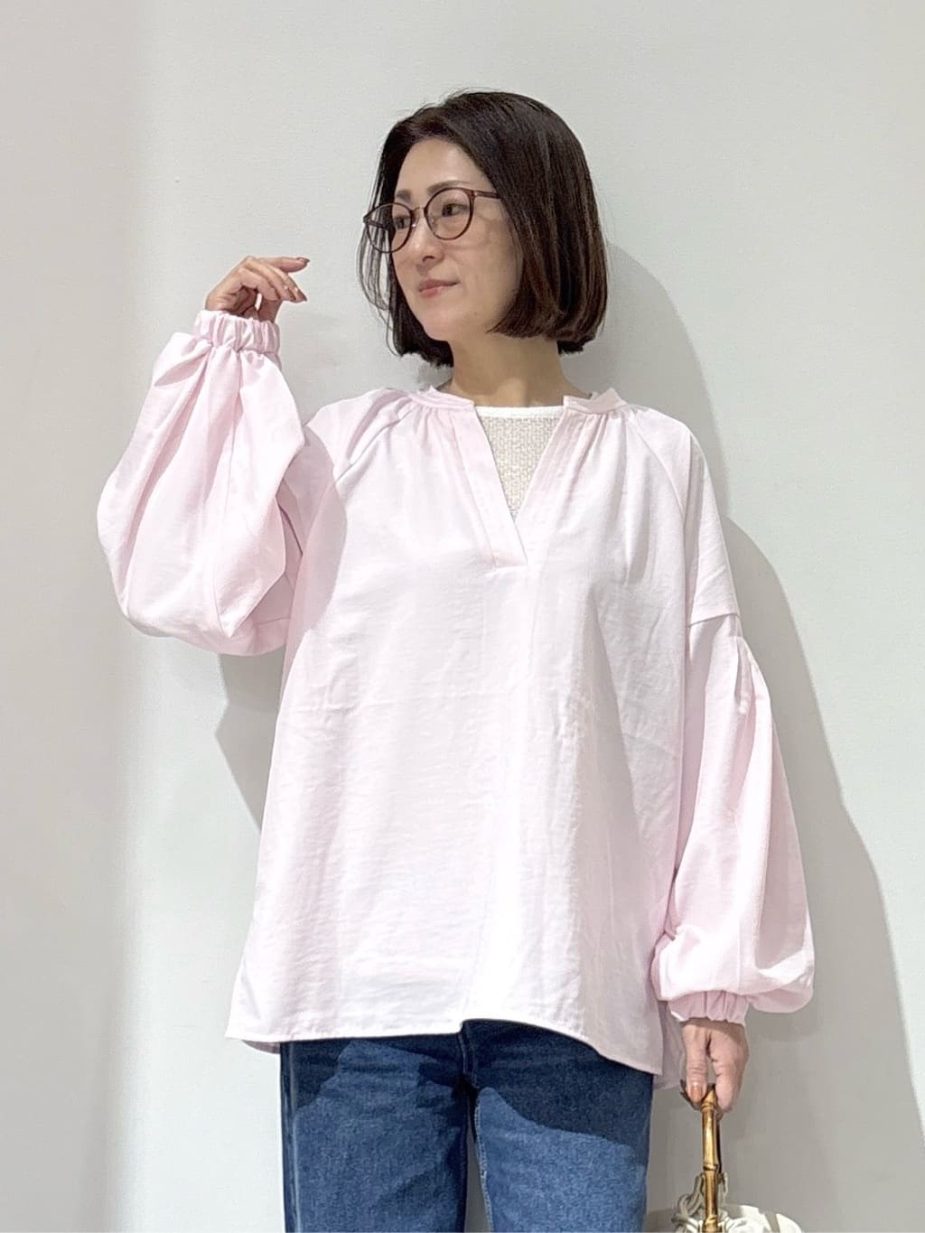NAKAさんの「OPAQUE.CLIP｜ワイドストレートデニムパンツ【洗濯機OK】《S～LL》」を使ったコーディネート