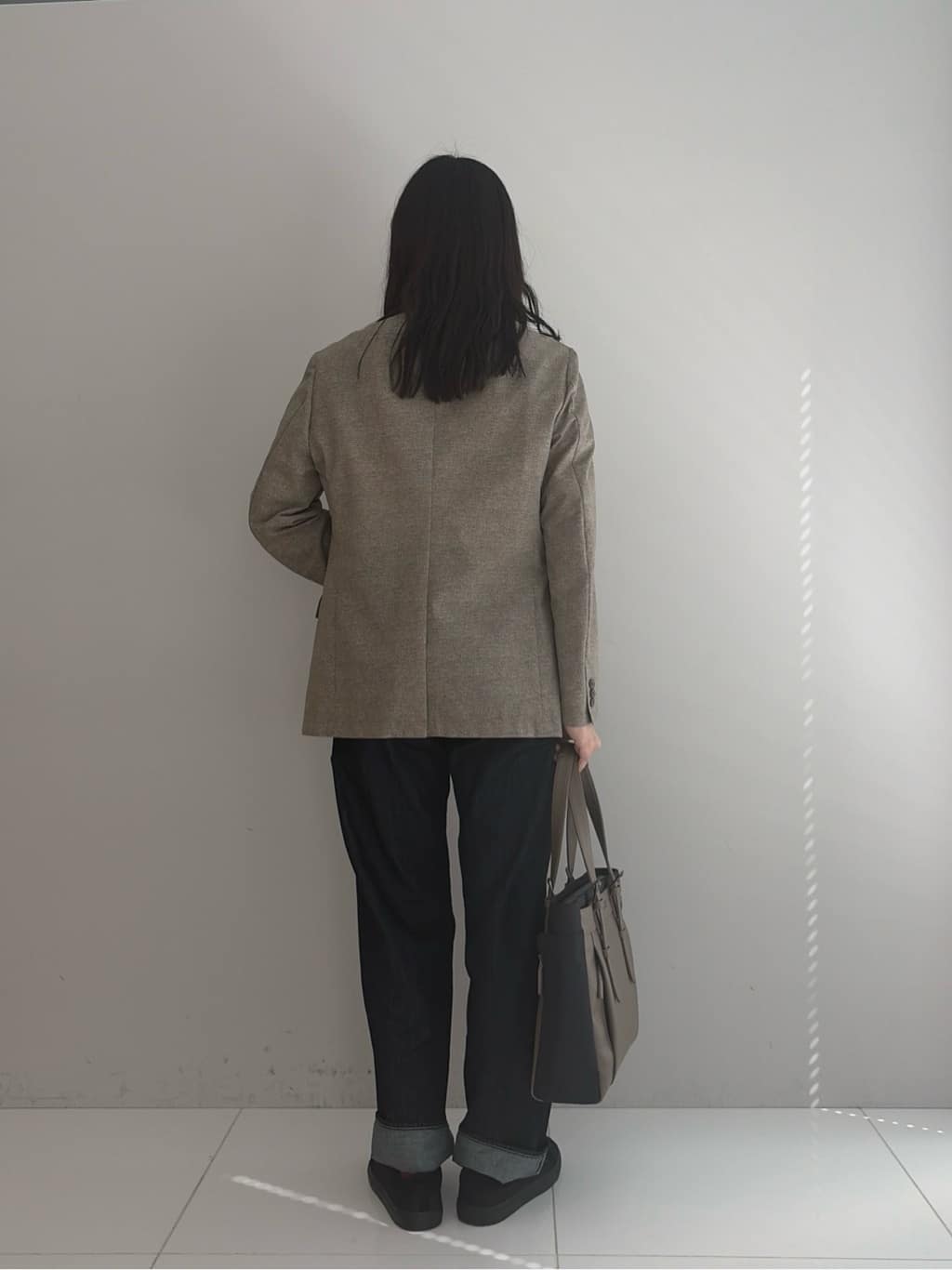Akutagawaさんの「TAKEO KIKUCHI｜マラケシュ フォト Tシャツ」を使ったコーディネート