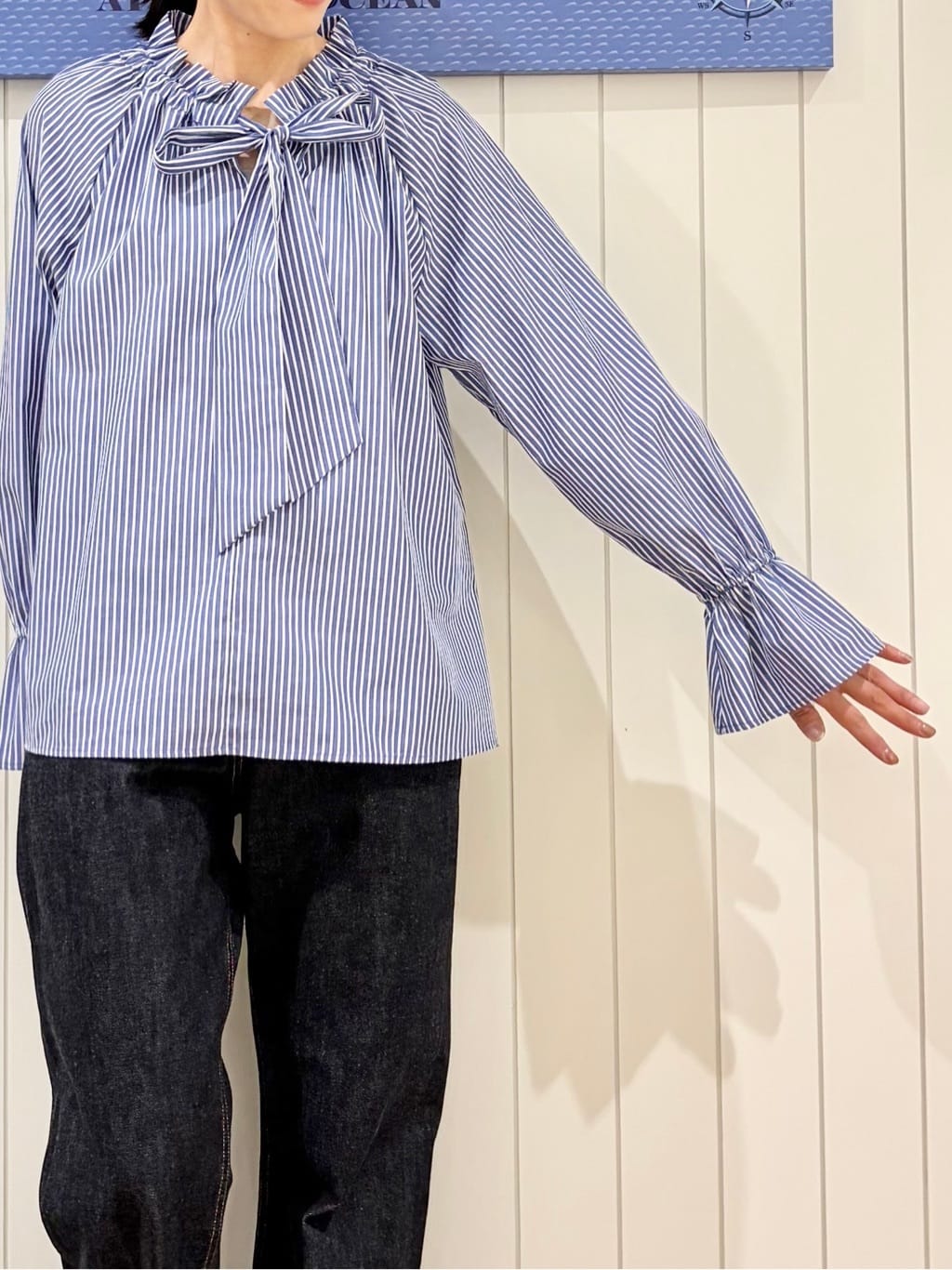 uwatokoさんの「Dessin｜【洗える】フリルボウタイストライプブラウス」を使ったコーディネート