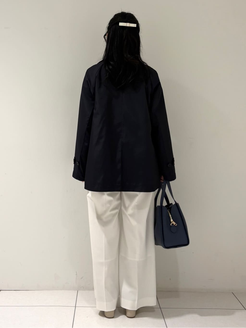 momokoさんの「INDIVI｜【撥水／UVケア／2WAY】超軽量ライナー付ライトトレンチコート」を使ったコーディネート