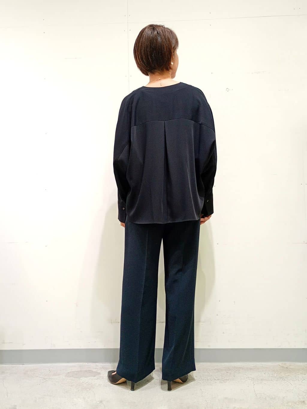 Kさんの「INDIVI｜【褒められパンツ／洗える／ウエストゴム】ワイドタックパンツ」を使ったコーディネート