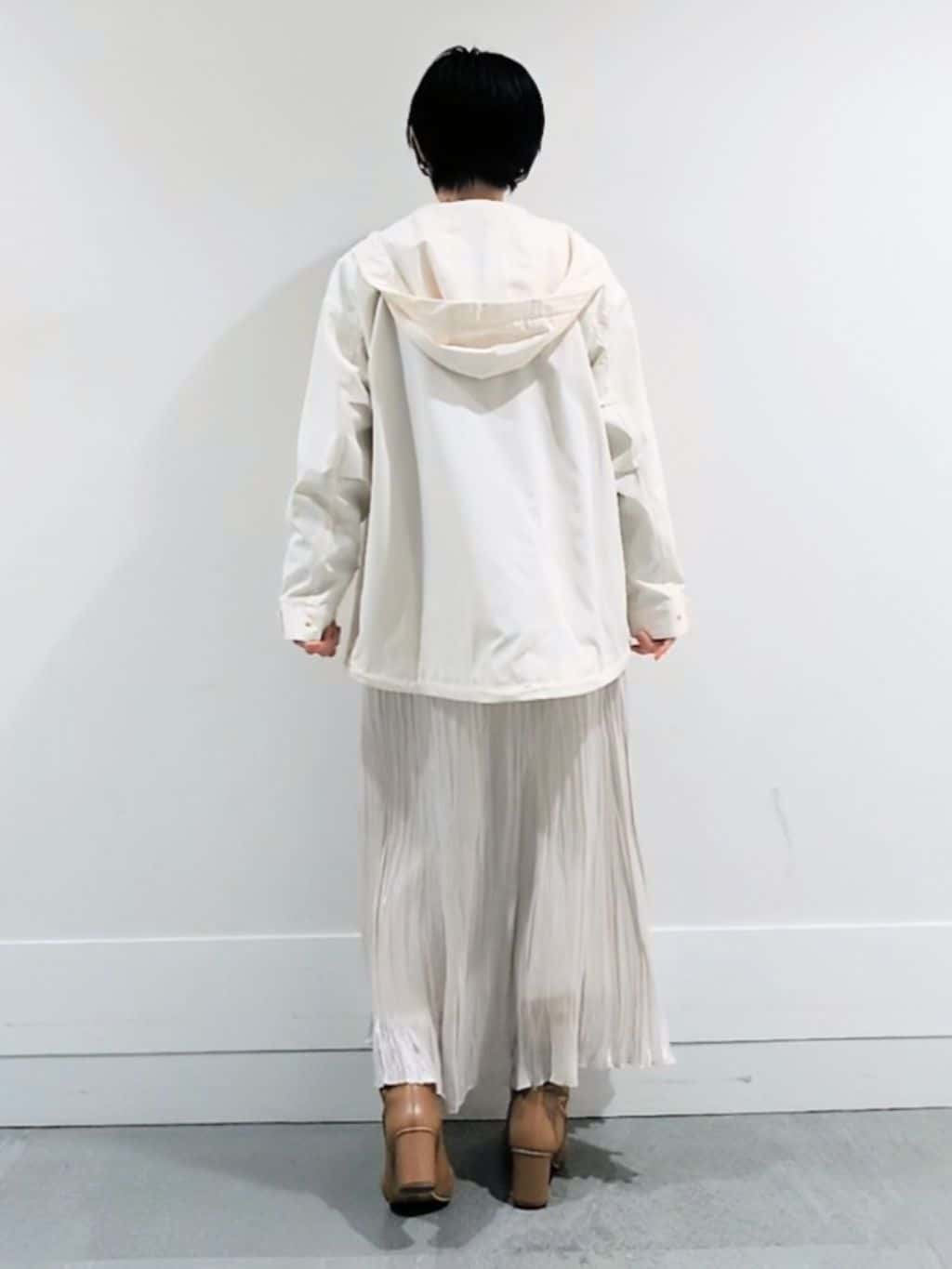 ミズタさんの「UNTITLED｜【洗える/はっ水】リラクシーマウンテンパーカー」を使ったコーディネート