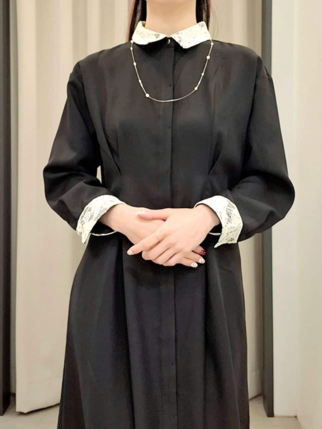 なーちゃんさんの「grove｜晴れの日にも映える、品よく華やかなシャツワンピース」を使ったコーディネート