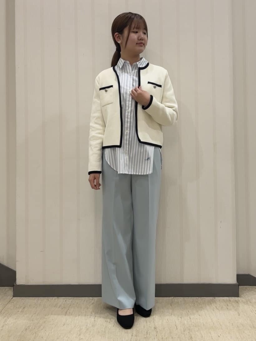 ちひさんの「INDIVI｜【2WAY／洗える】ラメストライプ コットン混シャツ」を使ったコーディネート