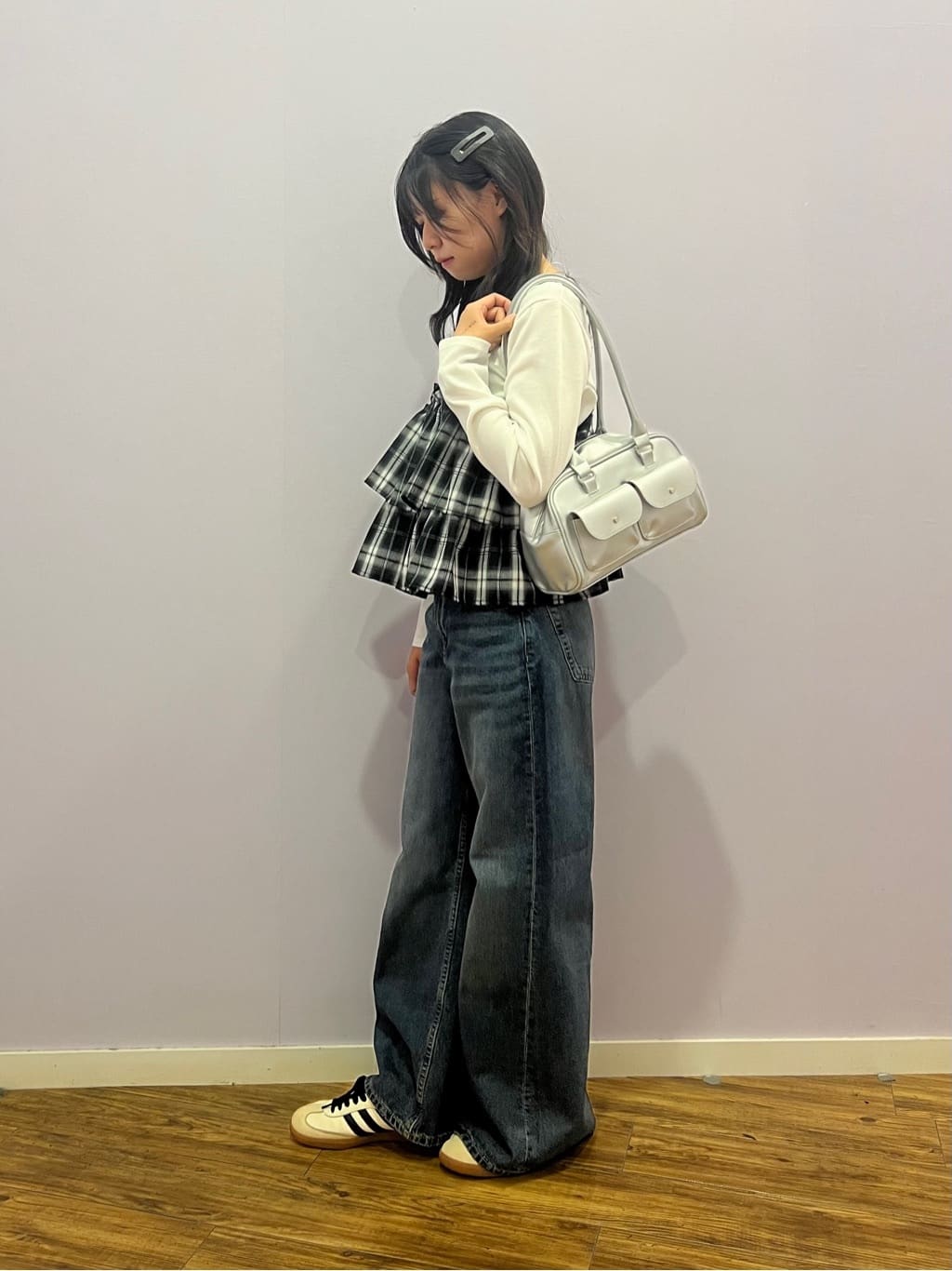 しいなさんの「SHOO･LA･RUE｜【2点セット】チェック柄フリルキャミビスチェ&times;テレコロンT」を使ったコーディネート