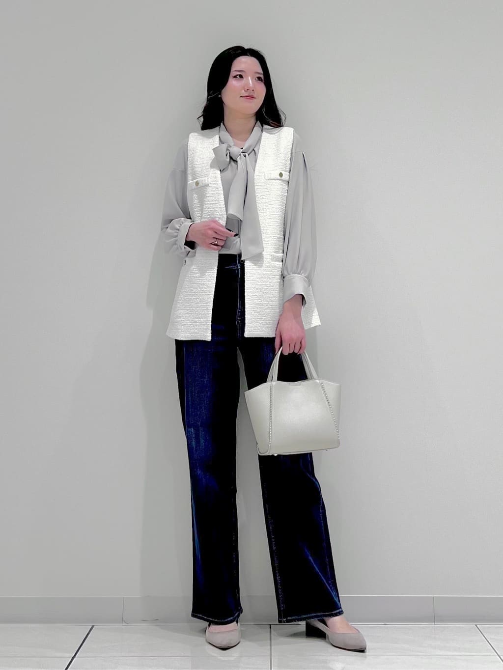 T.Kさんの「INDIVI｜【洗える】ジョーゼットボウタイブラウス」を使ったコーディネート