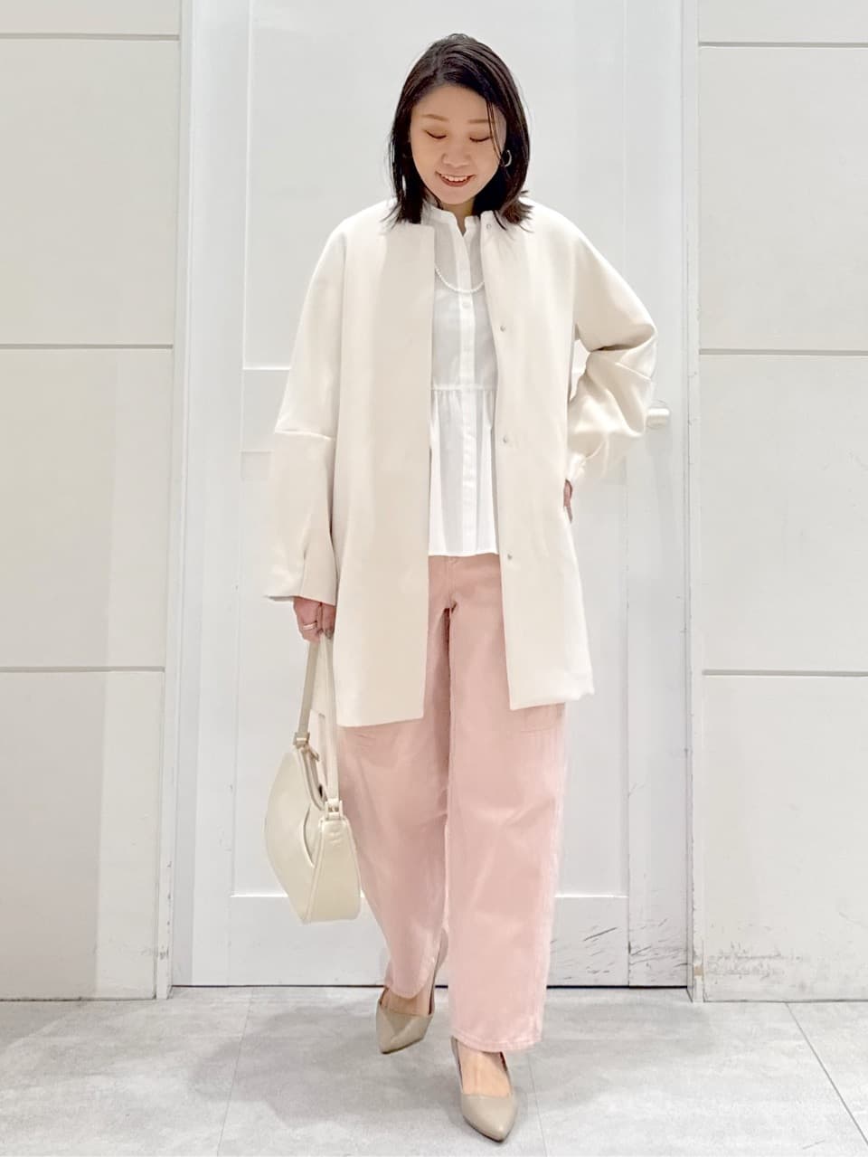 yuka.aさんの「OPAQUE.CLIP｜フォルムスリーブミドルコート【洗濯機OK】」を使ったコーディネート