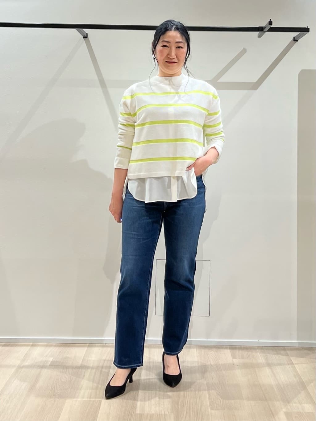 TOMOMIさんの「UNTITLED｜◆【ゆったり/洗える】クロップドニットプルオーバー」を使ったコーディネート