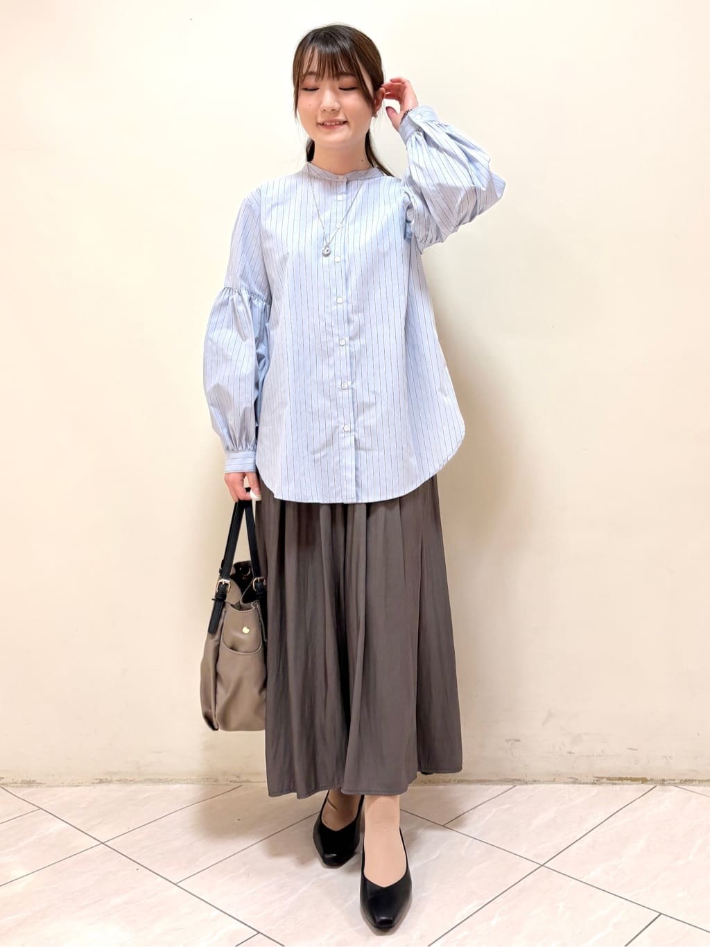 mikiさんの「Reflect｜【レイヤードにおすすめ◎】バンドカラーボリュームスリーブシャツ」を使ったコーディネート