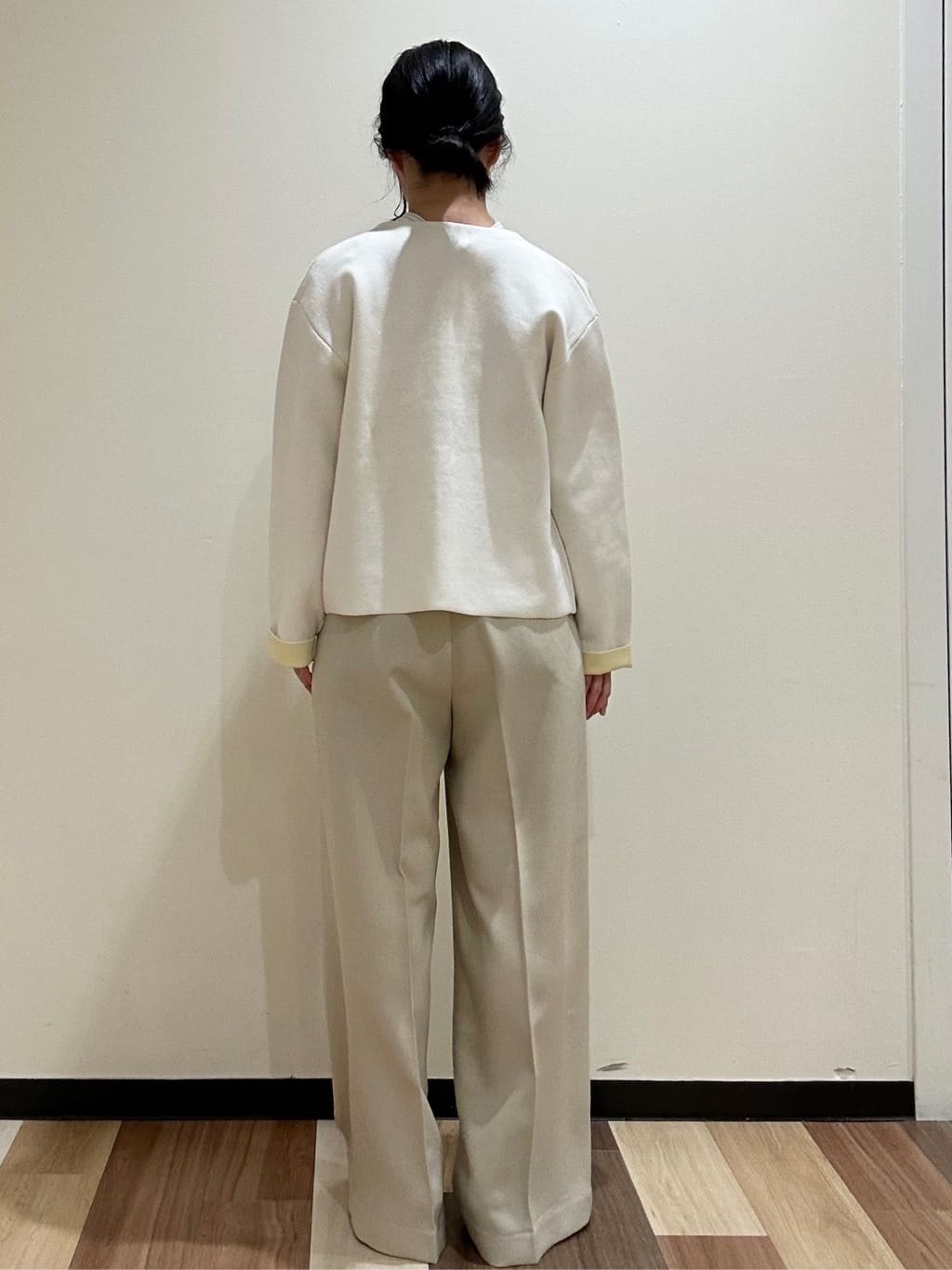 T.eさんの「OPAQUE.CLIP｜スナップボタンニットカーディガン【洗濯機OK】」を使ったコーディネート