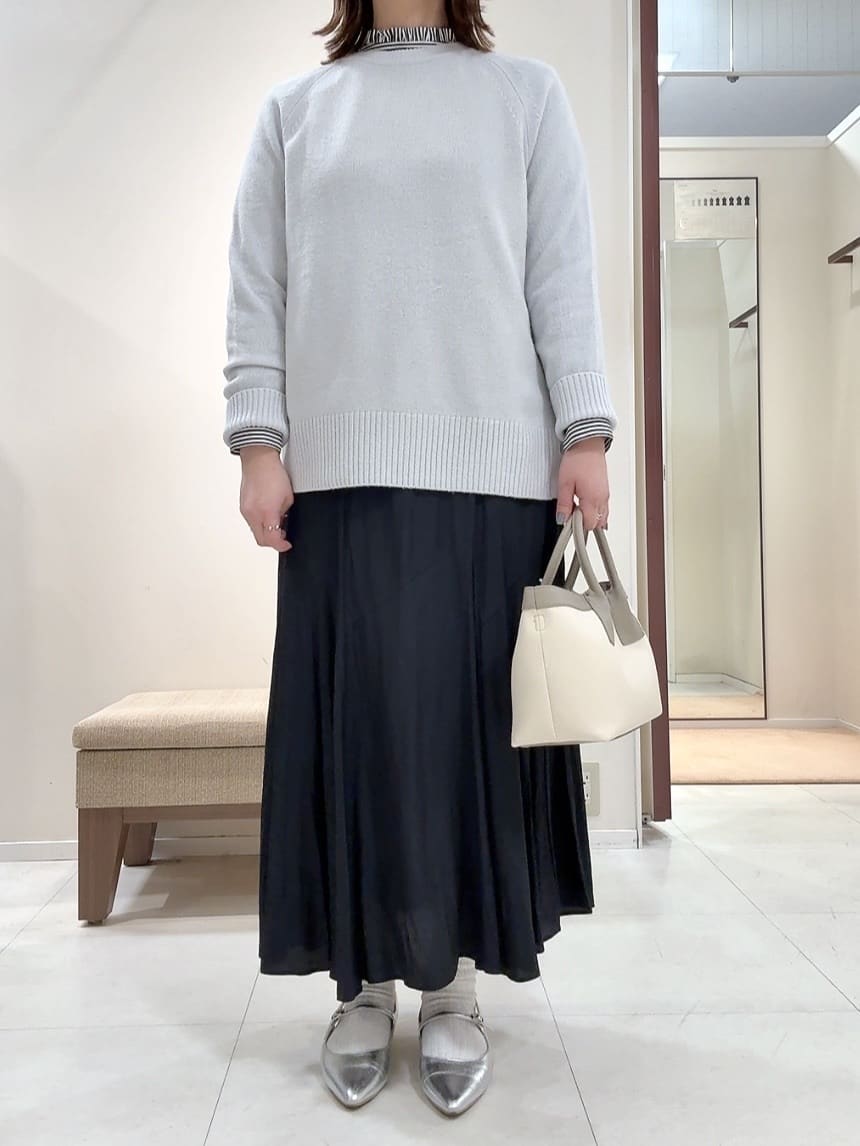 YUIさんの「UNTITLED｜◆【コットン100/洗える】シャーリングフリルネックブラウス」を使ったコーディネート