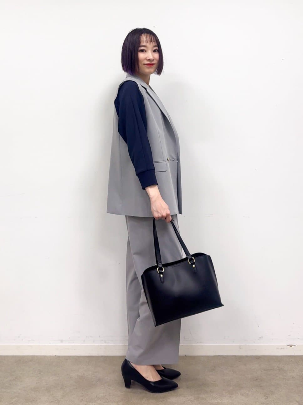 𝐜𝐡𝐢𝐤𝐚さんの「SHOO･LA･RUE｜【セットアップ可/S-LL/洗濯機可】サッと羽織ってこなれ見え ダブルブレストジレ」を使ったコーディネート