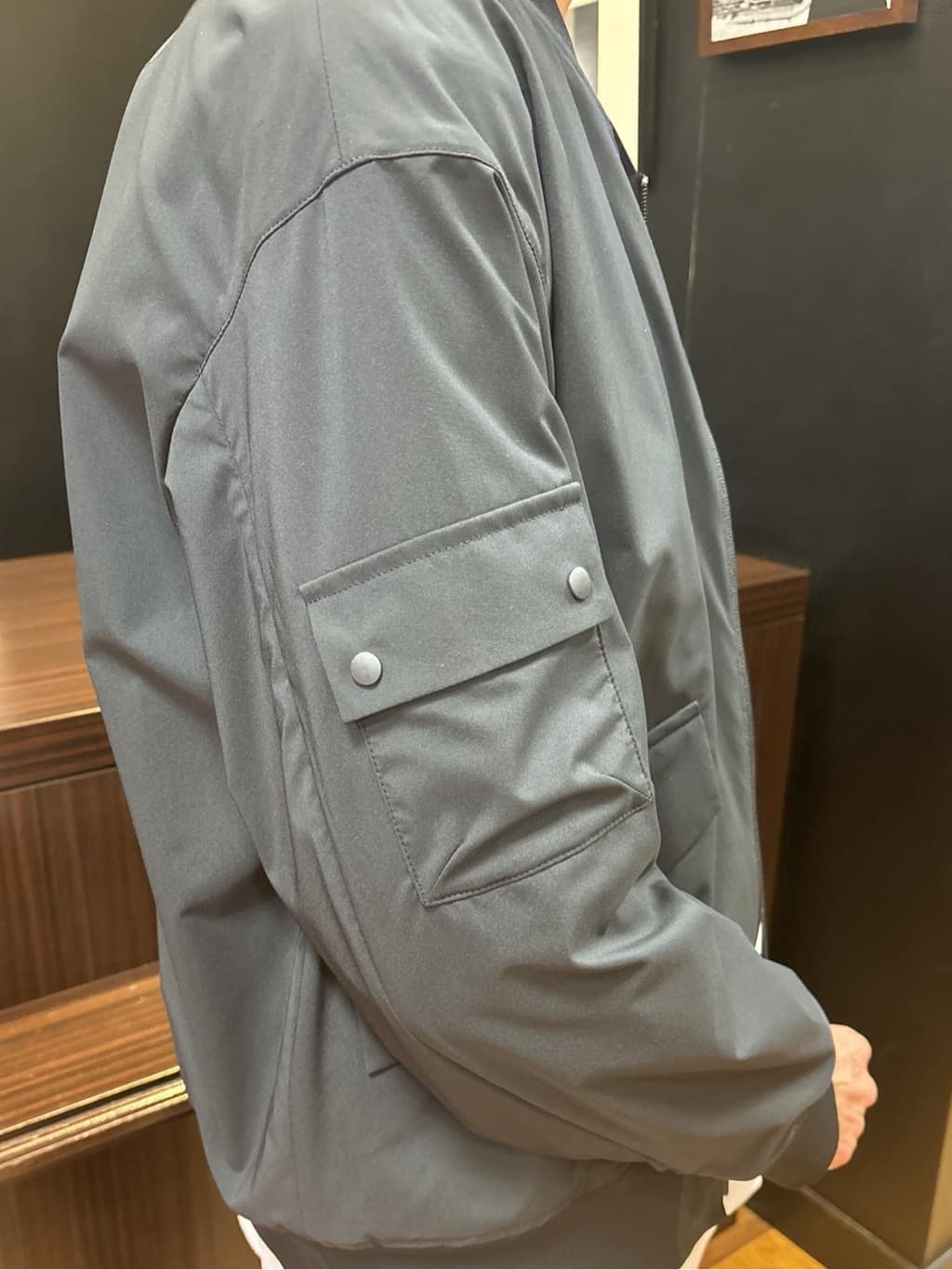 おーのさんの「TAKEO KIKUCHI｜【BOWLER HAT LABEL】撥水 MA－1ブルゾン」を使ったコーディネート
