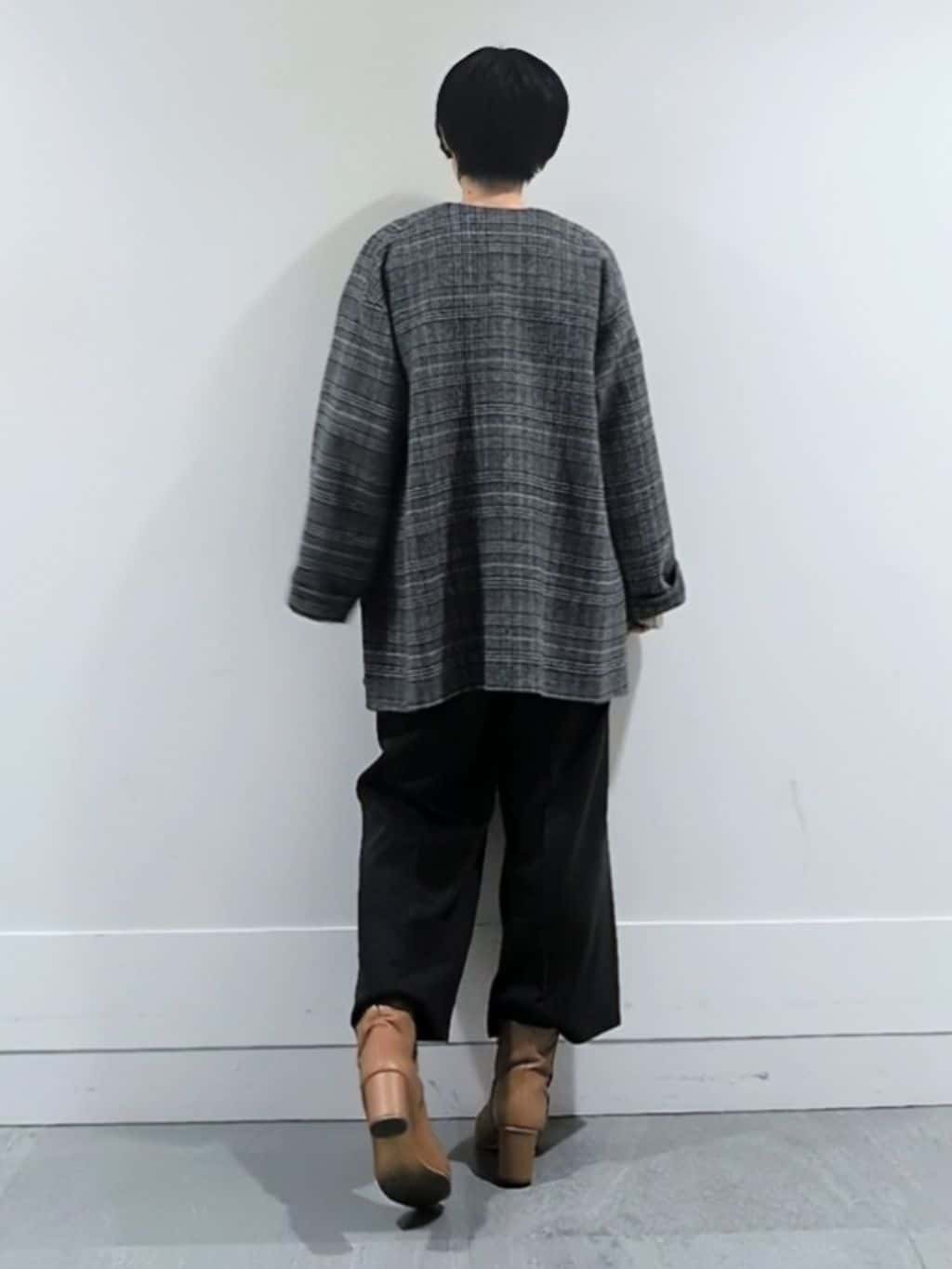 ミズタさんの「UNTITLED｜【ミディ丈/軽やか】セミラグランリバー コート」を使ったコーディネート