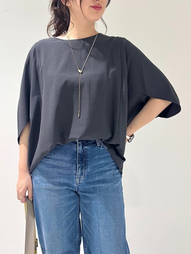 そんさんの「INDIVI｜【体型カバー/SETUP可能】ジョーゼット　ドルマンブラウス」を使ったコーディネート