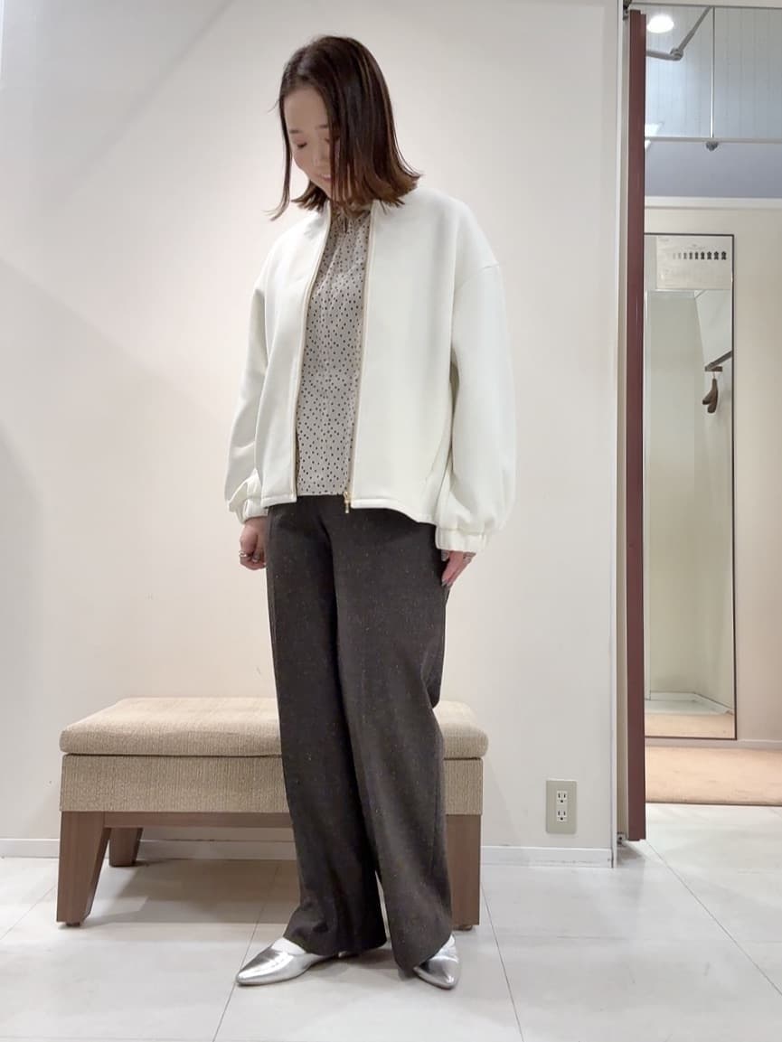 YUIさんの「UNTITLED｜【ワイド/後ろゴム/シーズンレス】シルクネップツイードパンツ」を使ったコーディネート