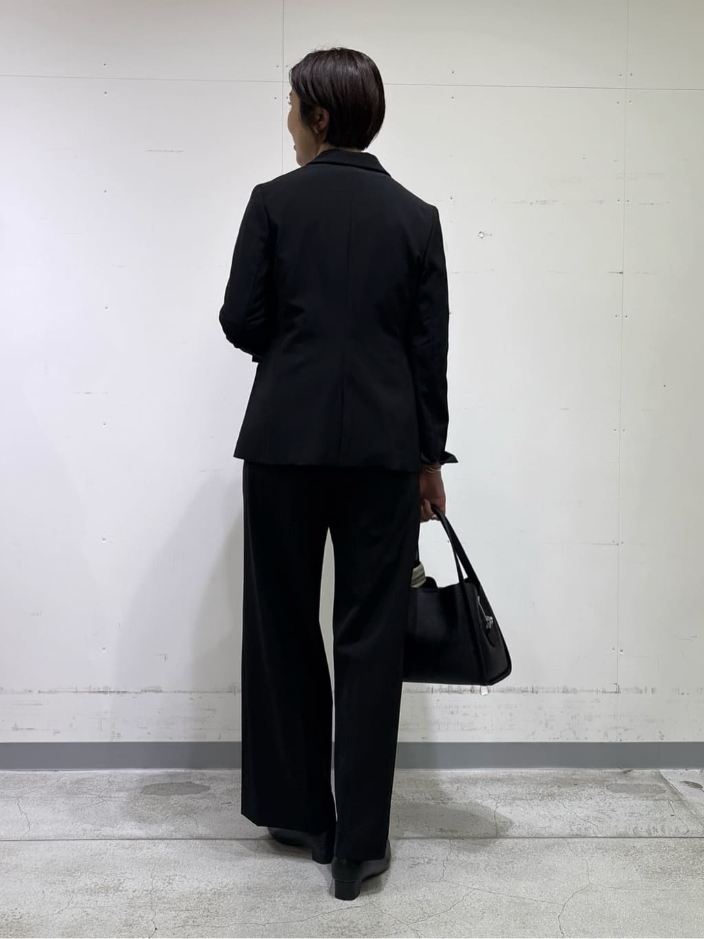 yuriさんの「INDIVI｜【通勤スーツ／洗える】ストレッチワイドパンツ」を使ったコーディネート