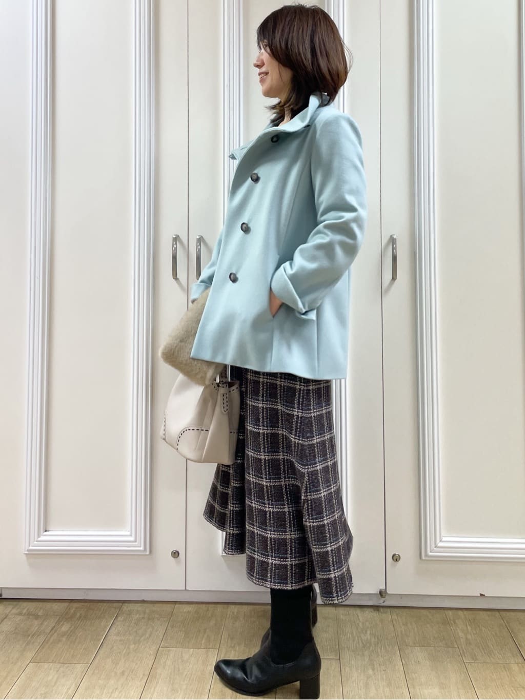 めいさんの「Reflect｜【SS-4Lサイズ／衿が顔に当たらない◎】スタンドネックミドルコート」を使ったコーディネート