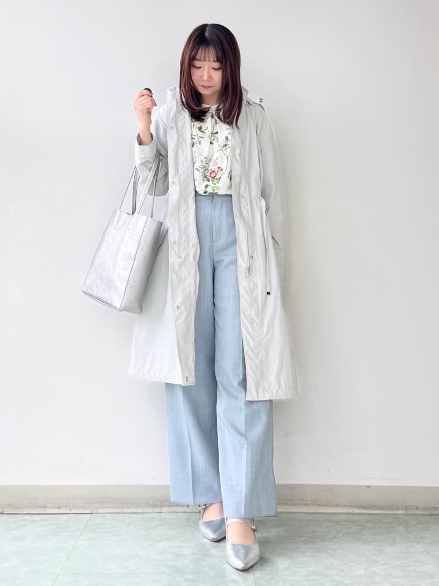 KAHOさんの「UNTITLED｜【花柄/洗える】ボタニカルブラウス」を使ったコーディネート